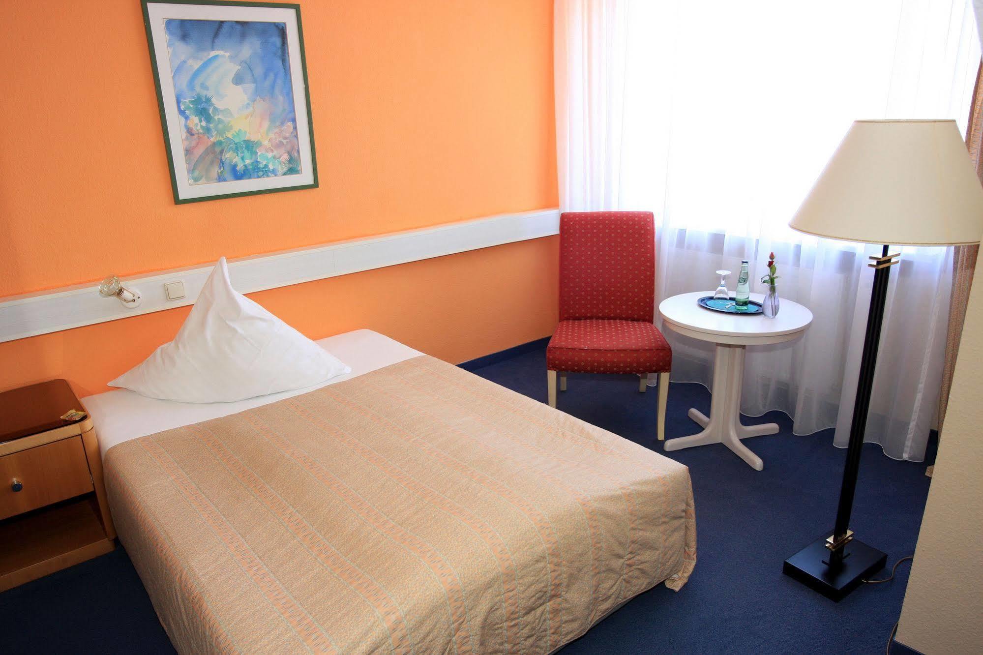 Ilmenauer Hof Hotel Екстериор снимка