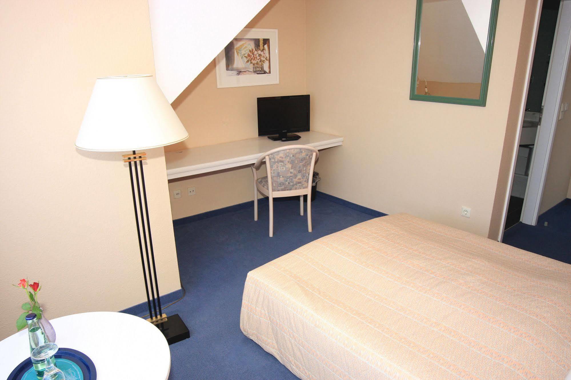 Ilmenauer Hof Hotel Екстериор снимка
