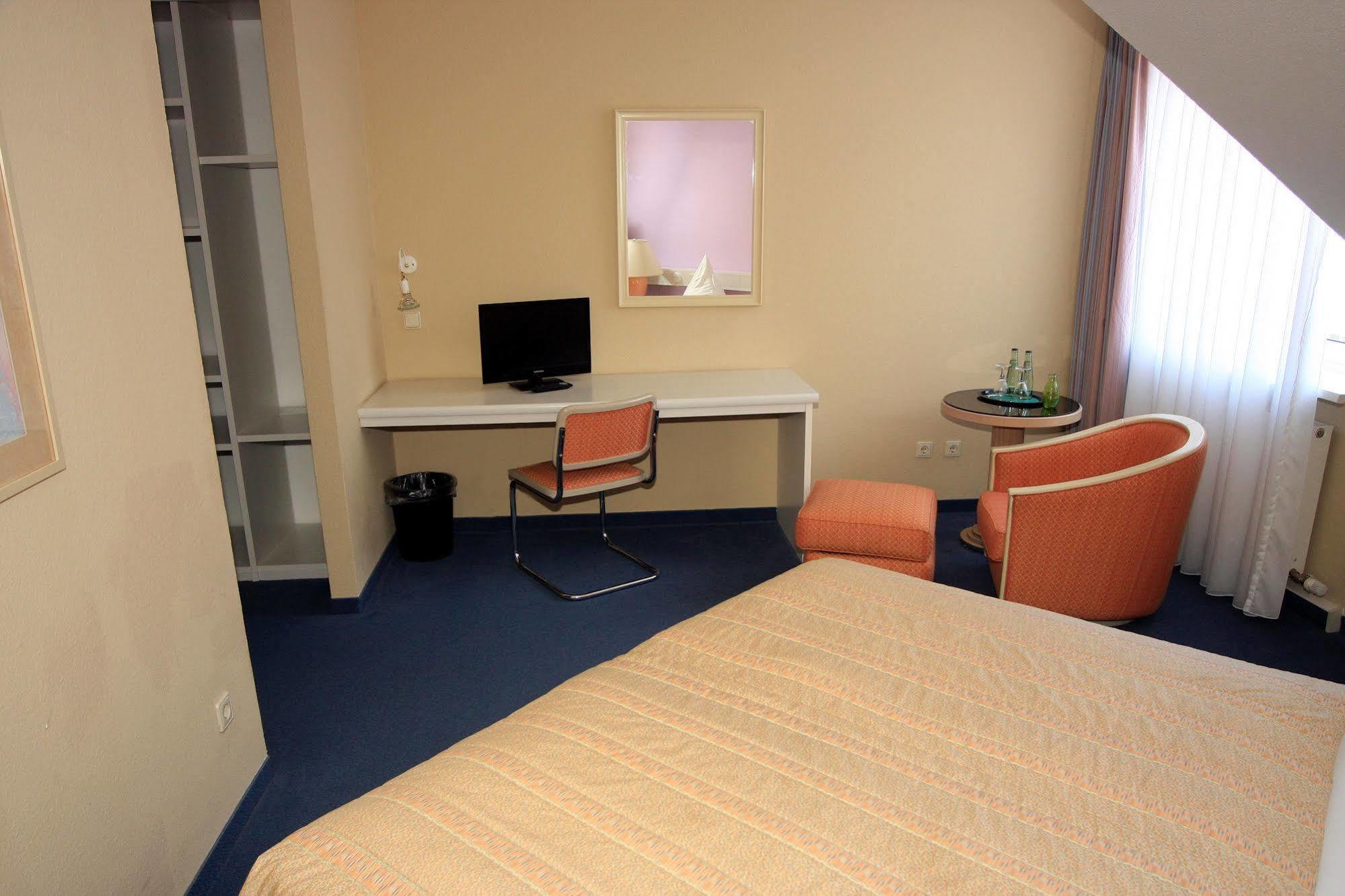 Ilmenauer Hof Hotel Екстериор снимка
